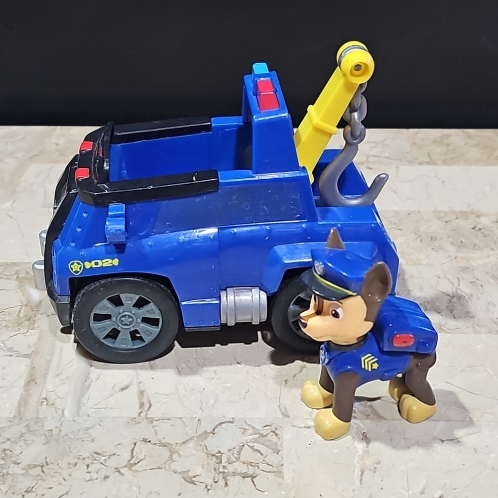 Blue Police‎ Tow Truck Toy with Dog Figure Paw Patrol Toy